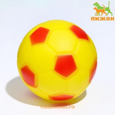 Игрушка пищащая "Мяч Футбол" для собак, 6,2 см, жёлтая